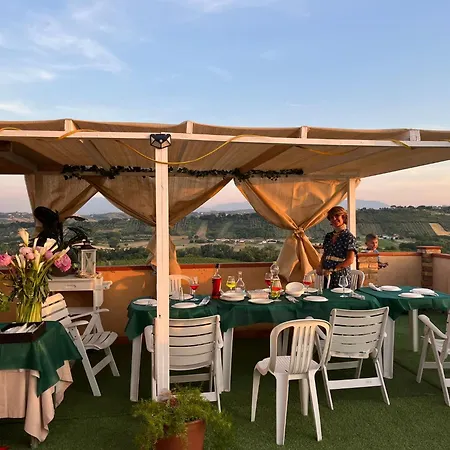 Il Podere Degli Asinelli 招待所 3*